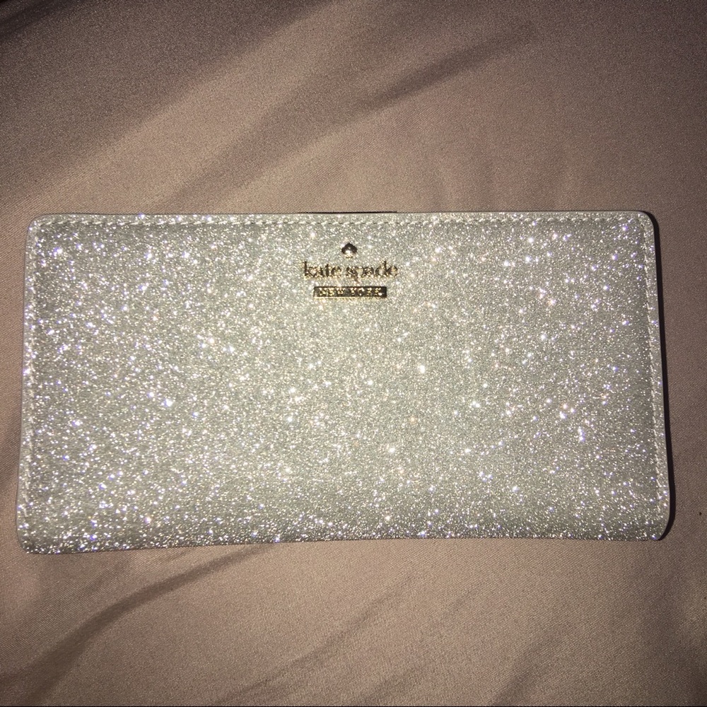 ✨BEAUTIFUL, BRAND NEW KATE SPADE SPARKLE WALLET✨